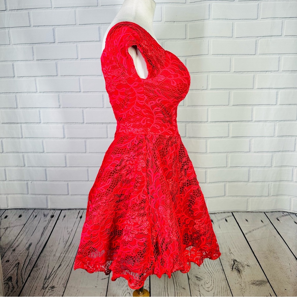 Off-Shoulder Red Lace Party Dress - Picture 6 of 16